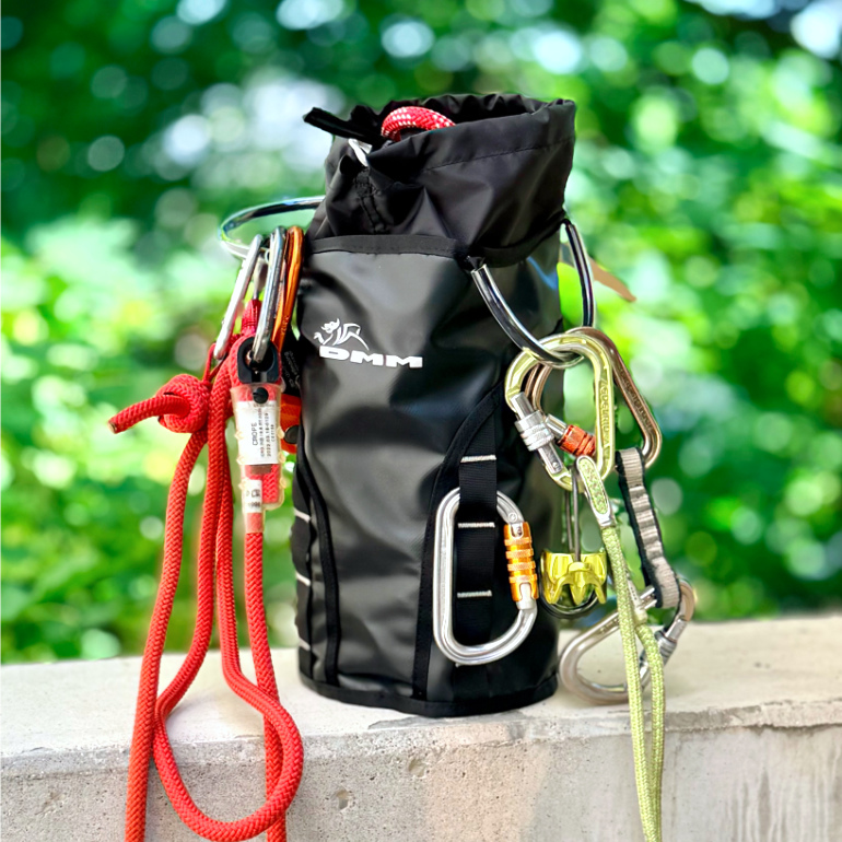 Passt gut was rein: DMM Tool Bag 6l