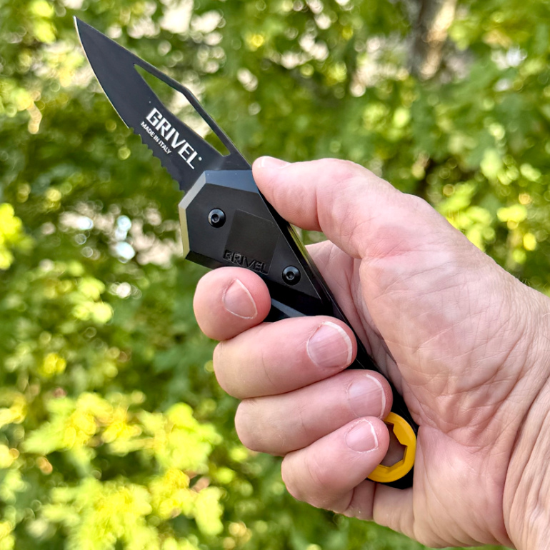 Gute Finger- und Daumenauflage: Grivel dark knife