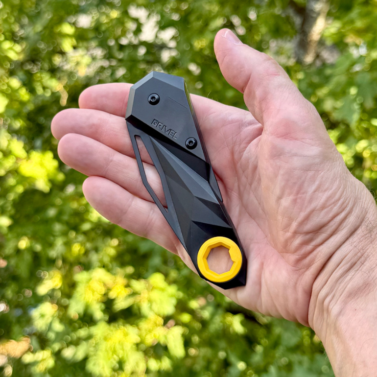 Kompakte Größe: Grivel dark knife